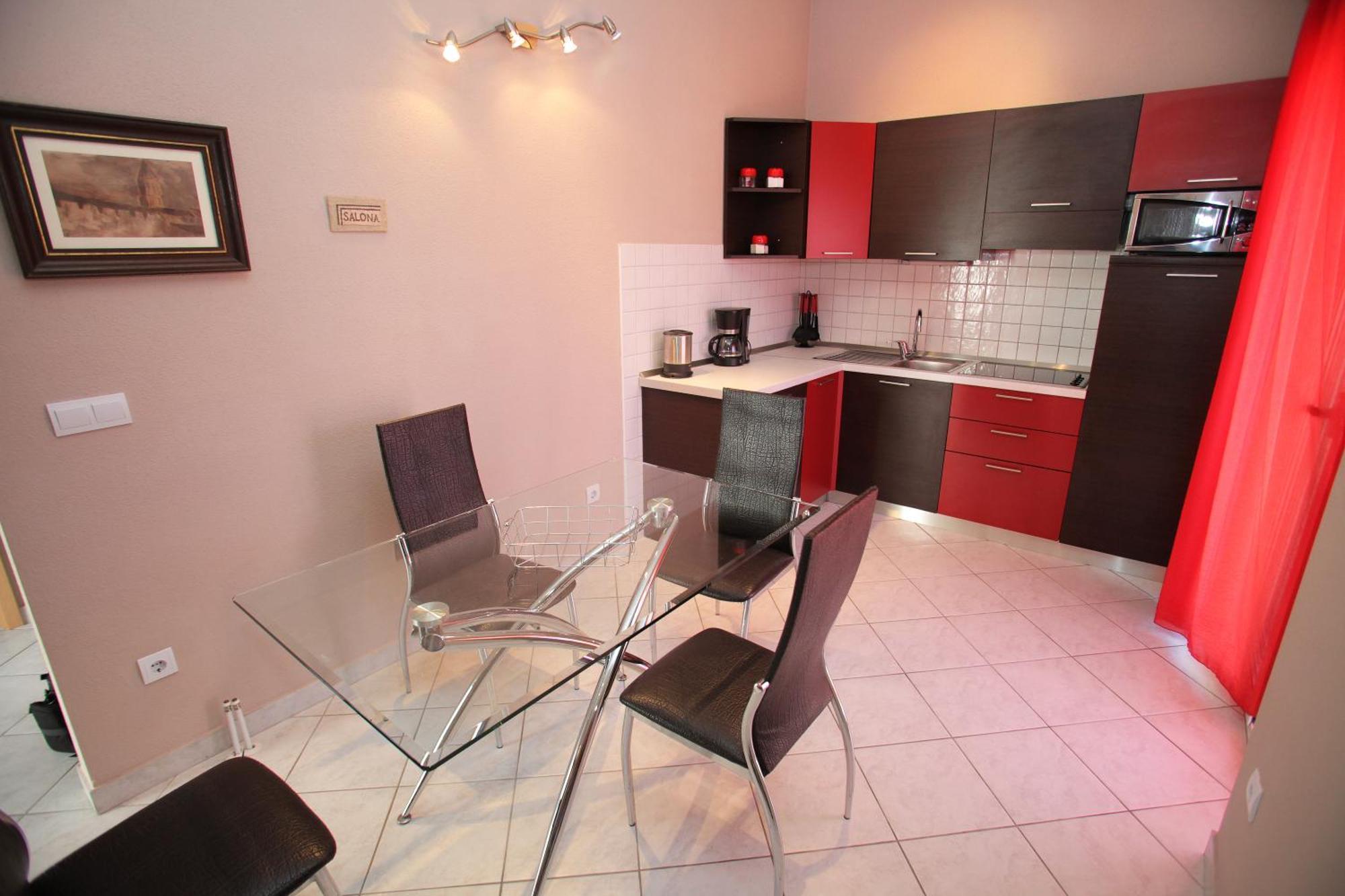 Apartments Salona Трогир Экстерьер фото