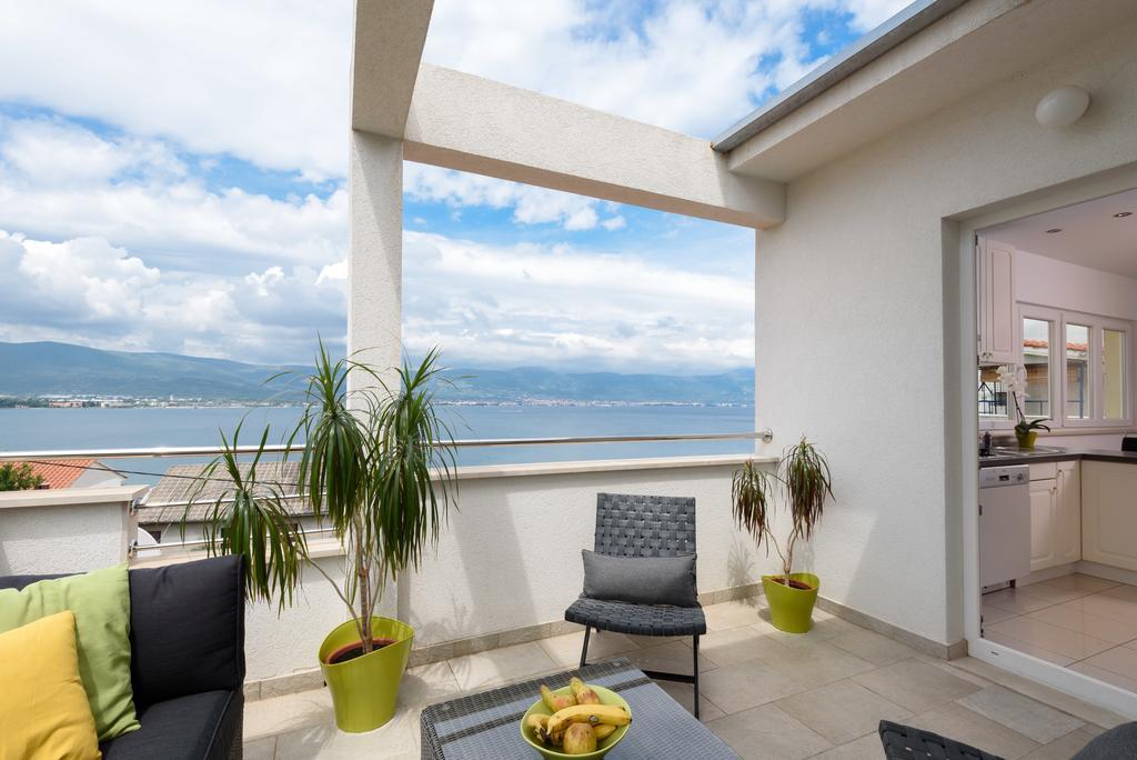 Apartments Salona Трогир Экстерьер фото