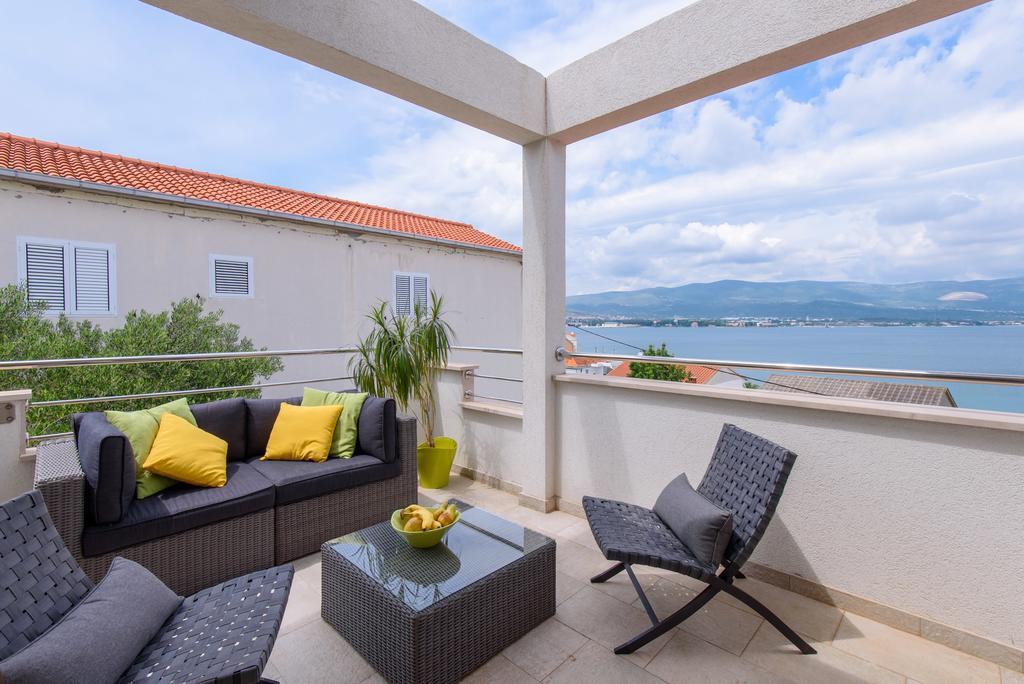 Apartments Salona Трогир Экстерьер фото