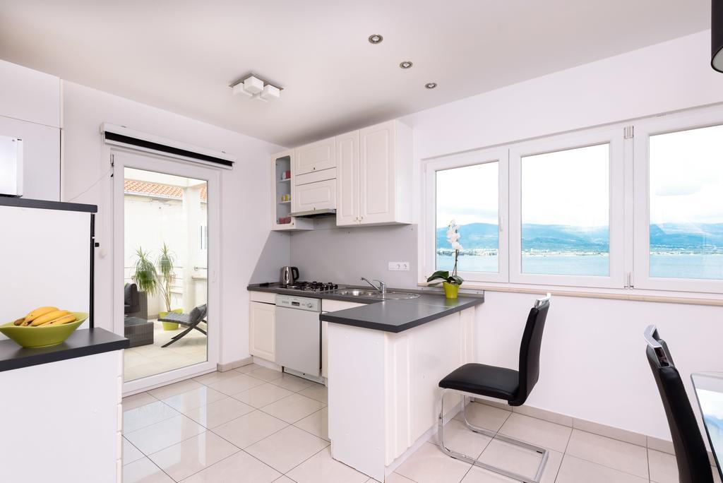 Apartments Salona Трогир Экстерьер фото