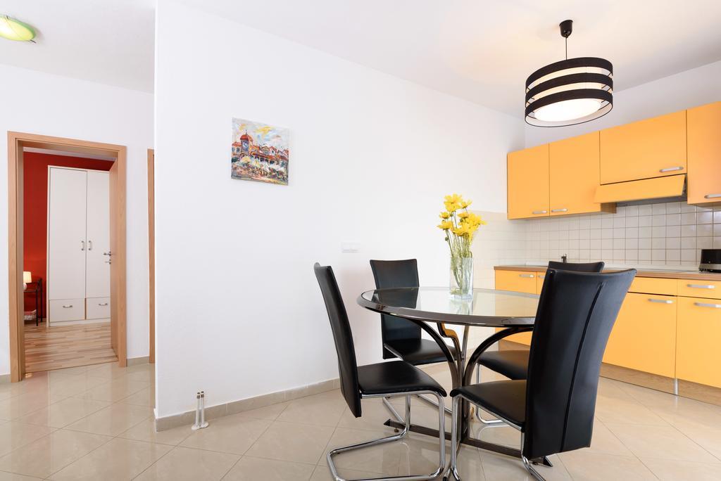 Apartments Salona Трогир Экстерьер фото